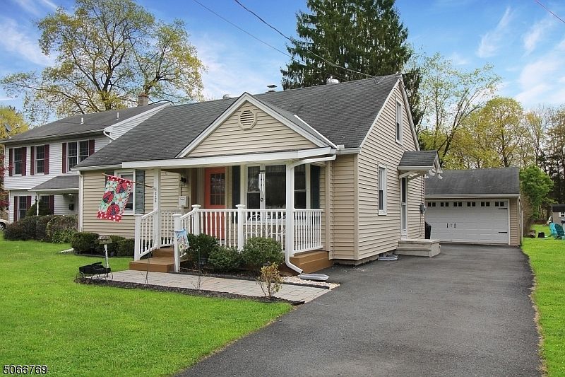 326 Willow Grove St, Hackettstown, NJ 07840 Zillow