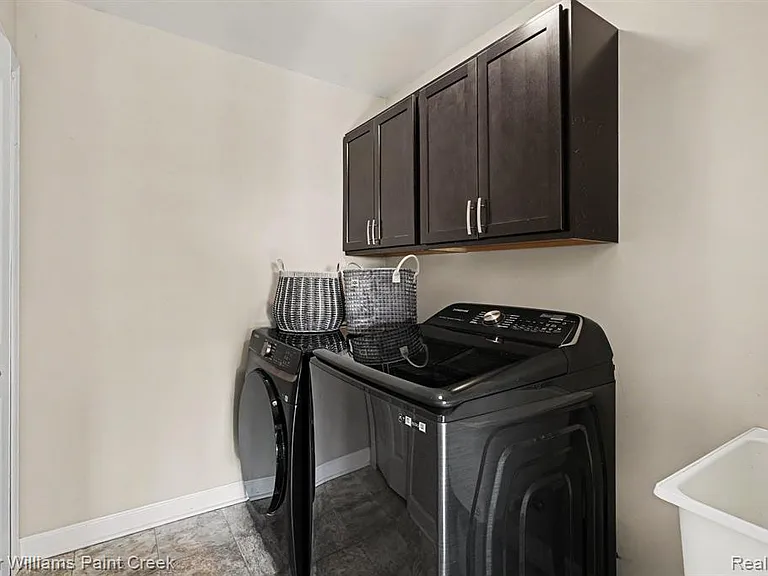 4846 E Stonegate Cir — Photo 31