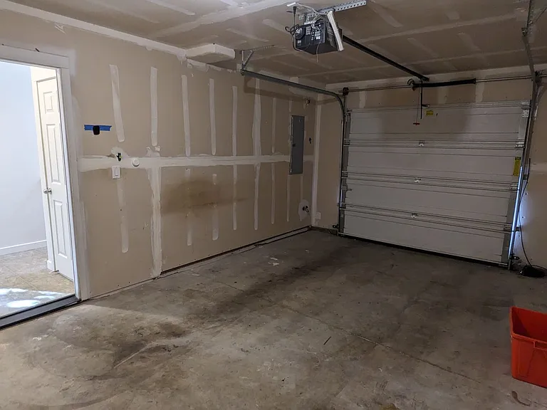 Halsey East Townhomes — Photo 246