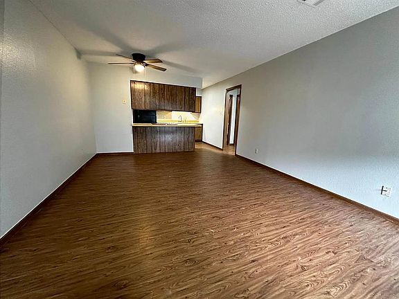 5th image of 920 NE Tortoise Dr Unit A-d