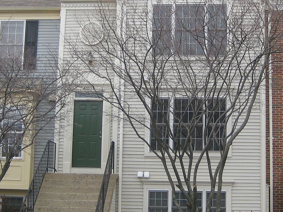 1st image of 45533 Hutchens Sq