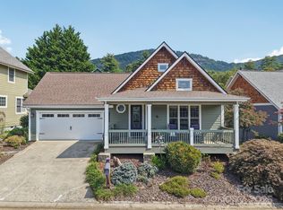 5 Olde Cottage Ln, Asheville, NC 28803