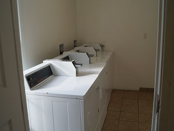 5th image of 649 Gayley Ave