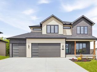 2230 SW Crown Dr, Lees Summit, MO 64082
