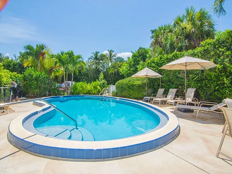 3555 Ocean Dr #203 — Photo 9