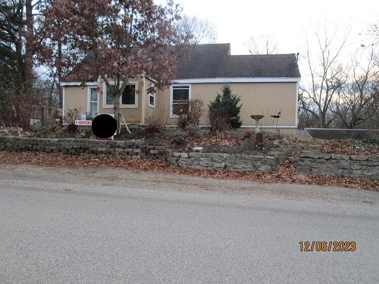 1st image of 1950 Rupert St NE