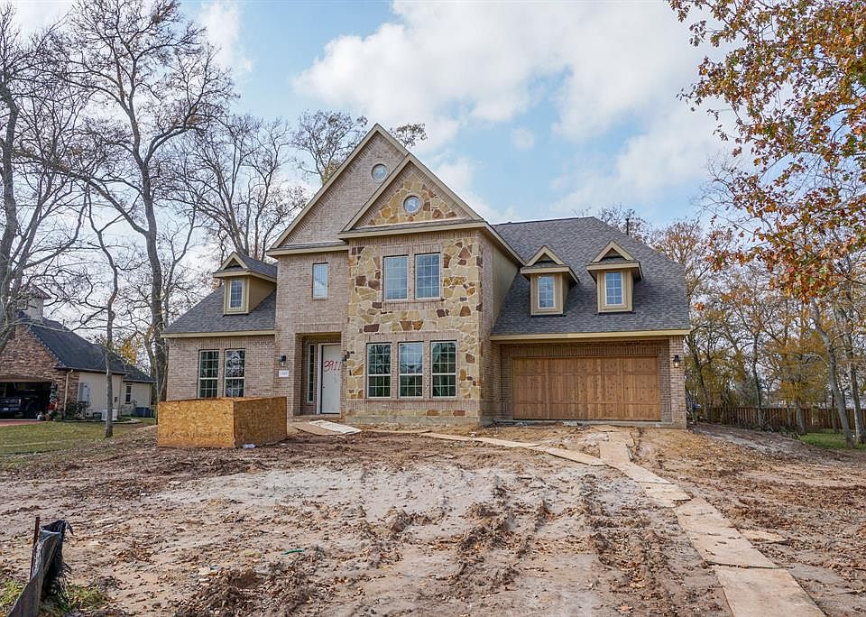 1st image of 3911 Whispering Woods Ln