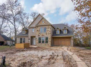 3911 Whispering Woods Ln, Richmond, TX 77406