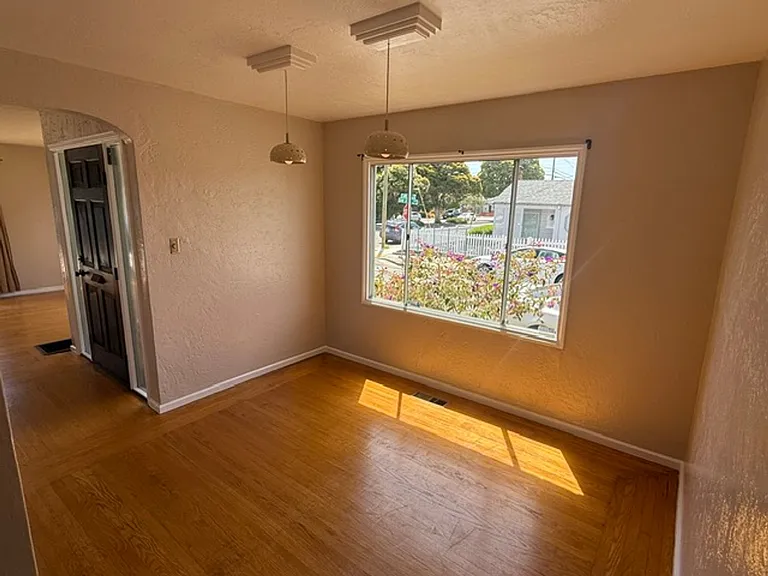 5925 San Jose Ave — Photo 3
