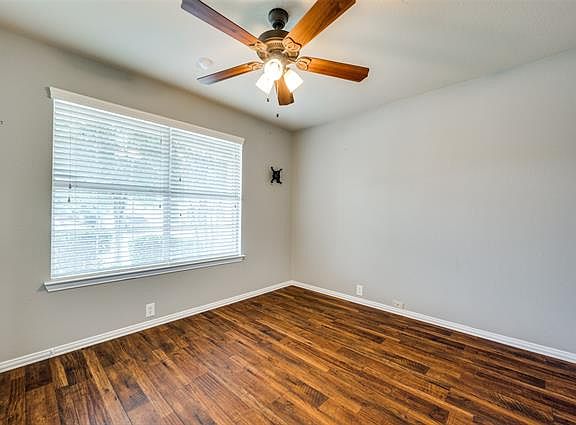 4th image of 1428 Samantha Creek Dr