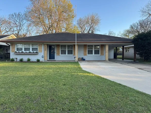 3785 Greenway Pl, Shreveport, LA 71105