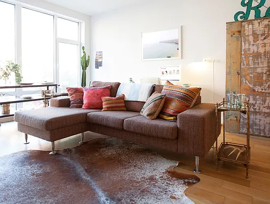 Rented by MNS | media 30