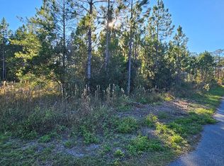 915 NE 6th St, Carrabelle, FL 32322