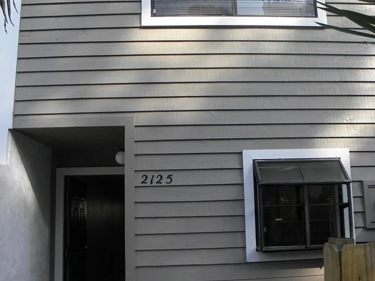 2125 SW 39TH WAY