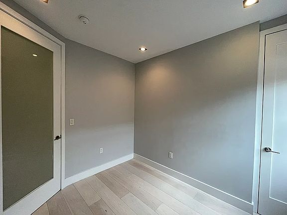 4th image of 195 Stanton St APT 3D