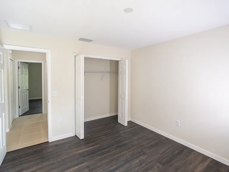 15749 SW 37th Cir — Photo 7