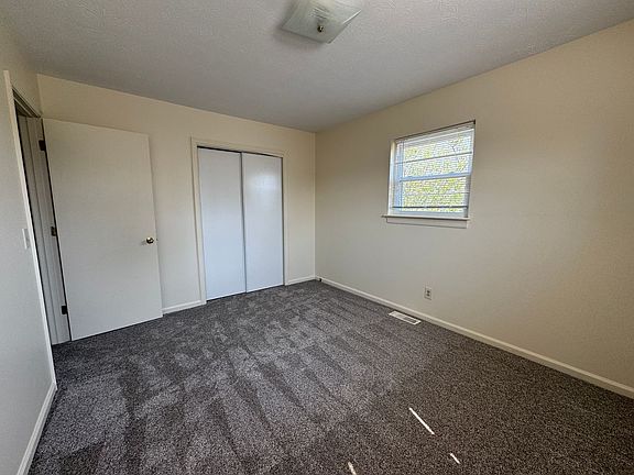 3rd image of 59 Rockbridge Cir