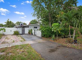 1930 E Chatham Rd, West Palm Beach, FL 33415