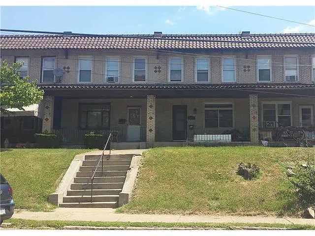 2207 Wightman St photo 1