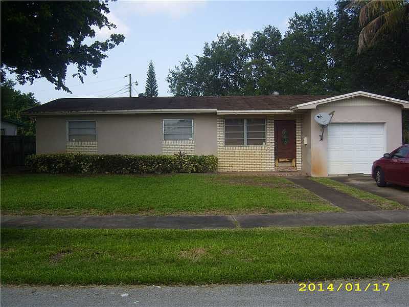 1st image of 19725 NE 13th Pl