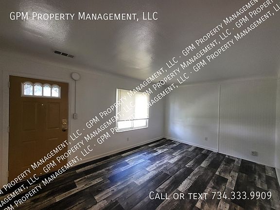 4th image of 11764 Syracuse St