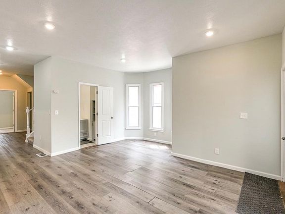 3rd image of 1212 Rowley Ave Unit 1
