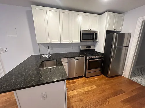 331 Baldwin Ave #1 Photo 1