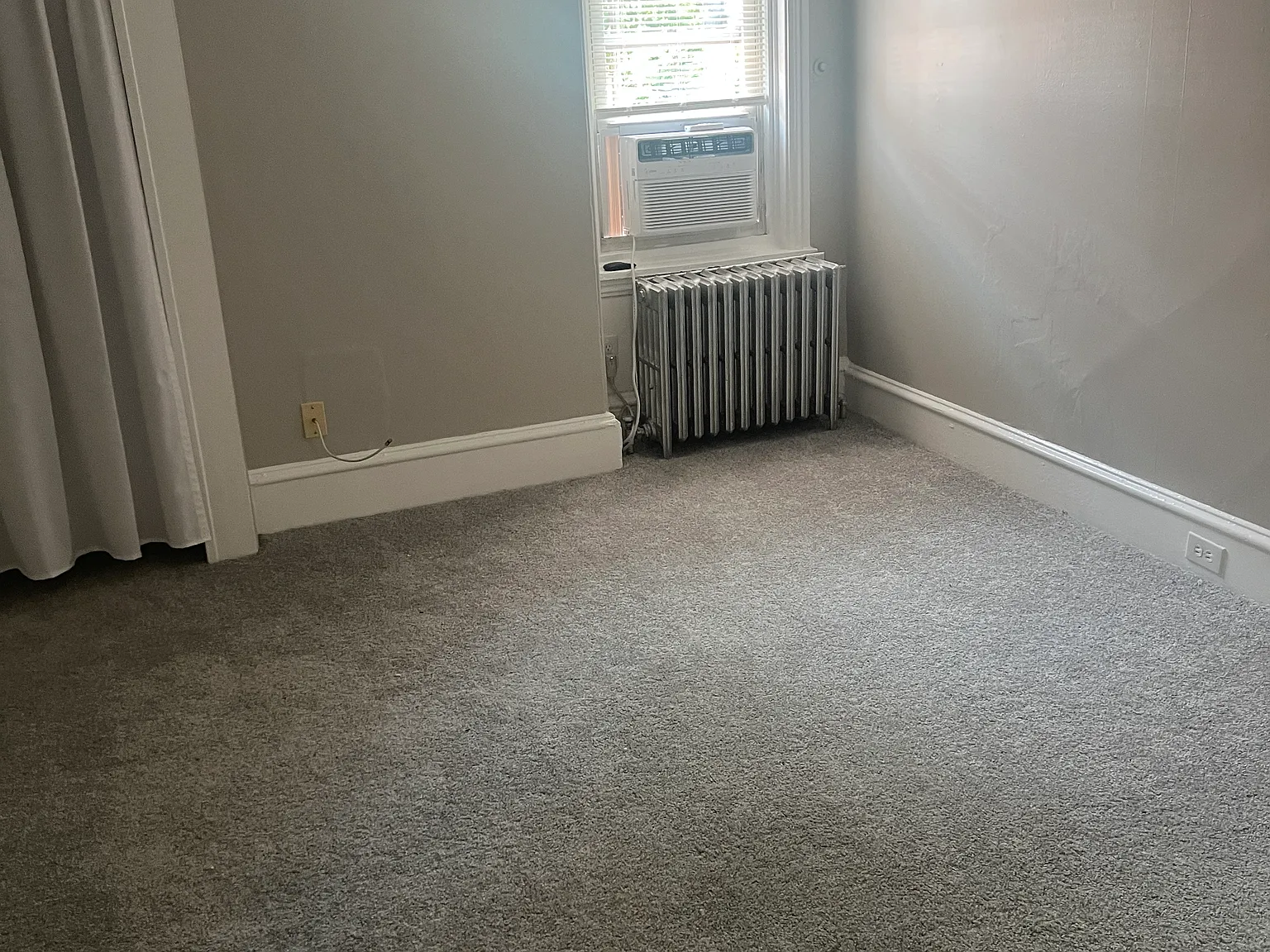 2 bed, 850 sqft, $2,000 — Photo 3