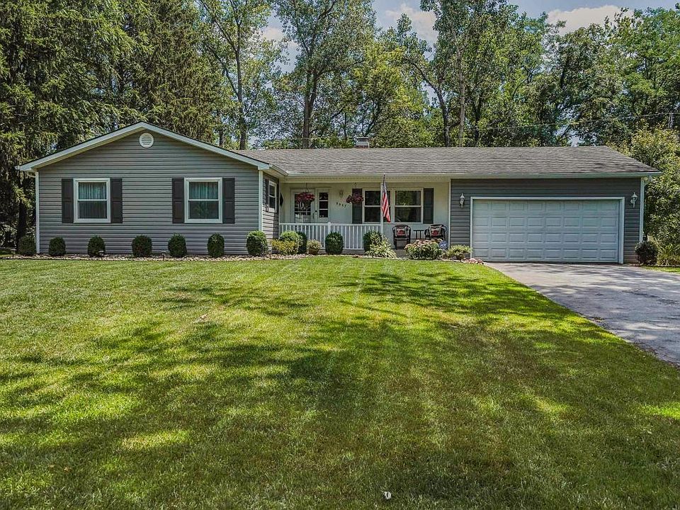 1st image of 9557 Circle Dr E