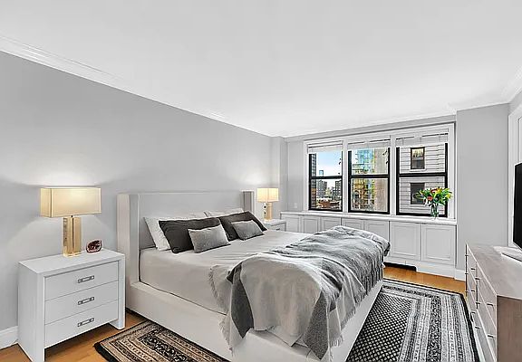 5th image of 145 E 15th St #12DE