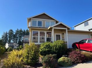 1560 Black Sands Way, Tillamook, OR 97141
