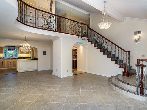 5th image of 424 Camelia River Way
