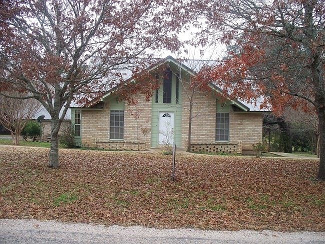 1st image of 102 Kathy St