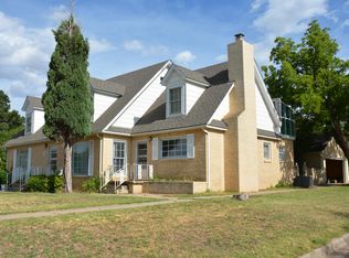 707 W Bedford St, Dimmitt, TX 79027