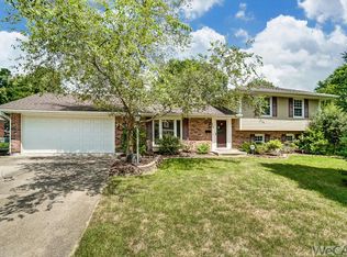 416 Fenway Dr, Lima, OH 45804