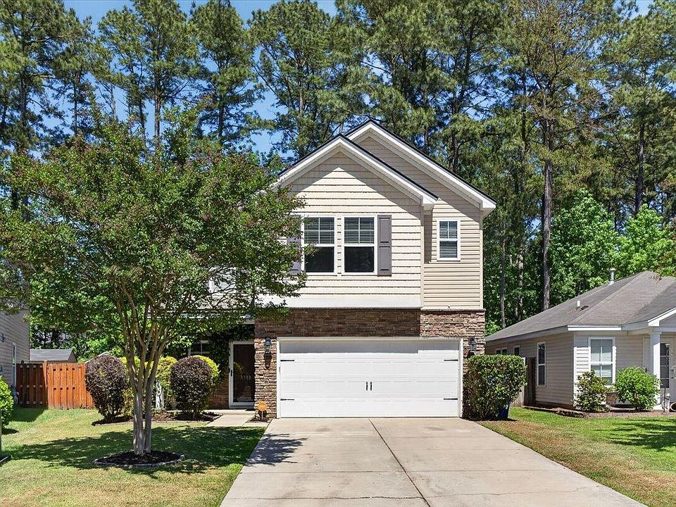 1st image of 3710 Crescent Way