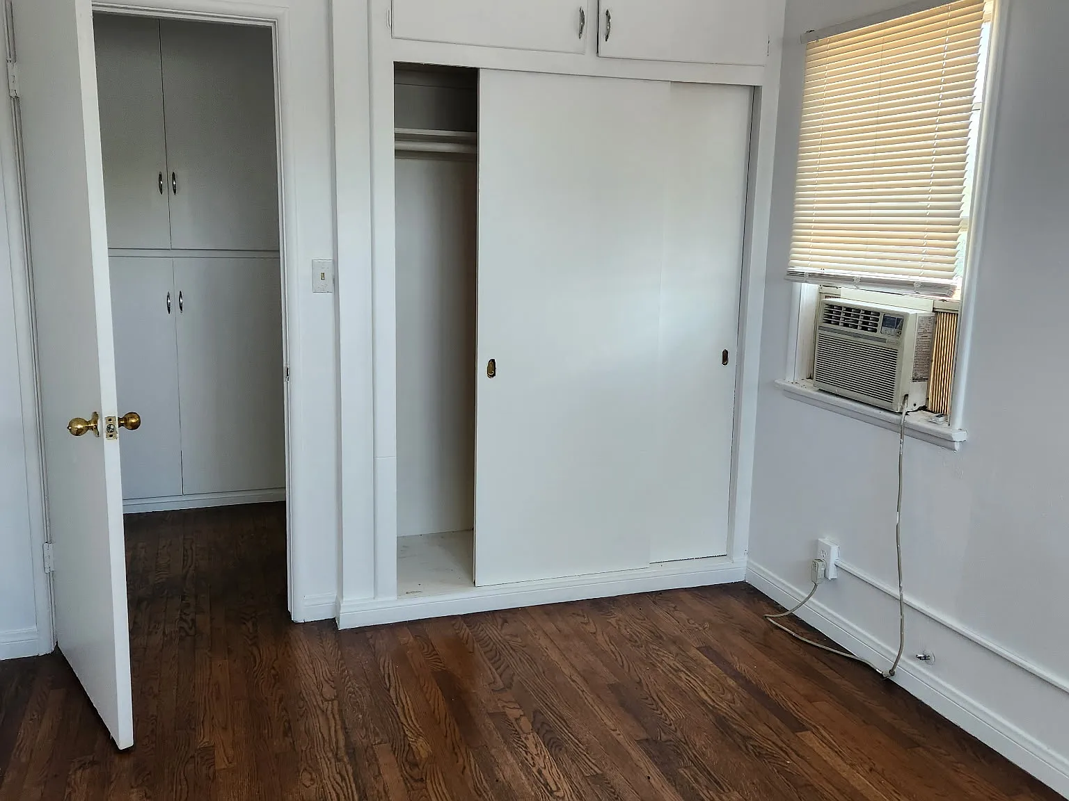 1 bed, 800 sqft, $1,960 — Photo 4