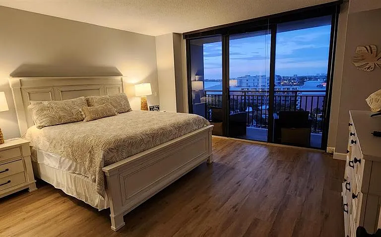 3820 Gulf Blvd #807 — Photo 34