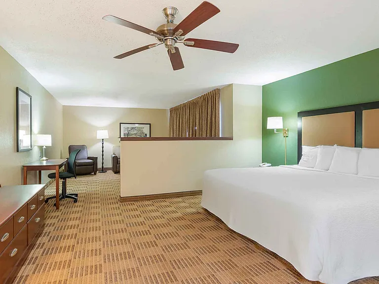 Superior Studio - 1 King Bed