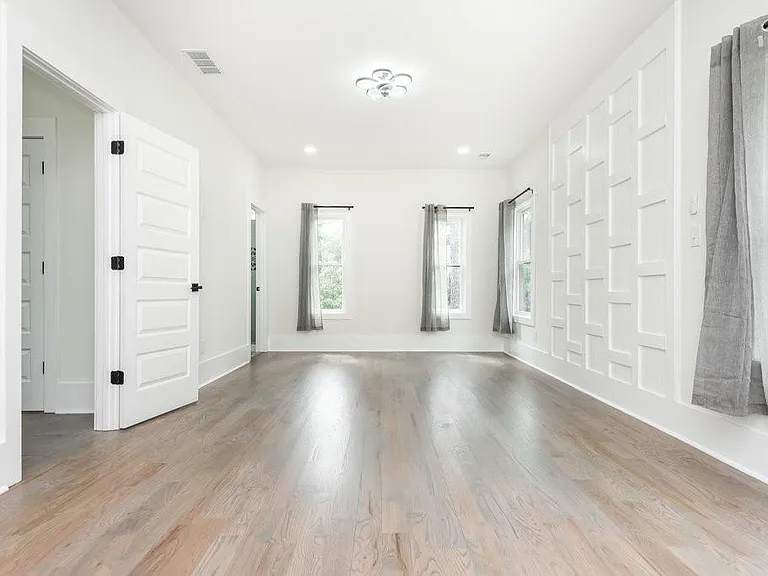 4056 Ashford Dunwoody Rd NE — Photo 77