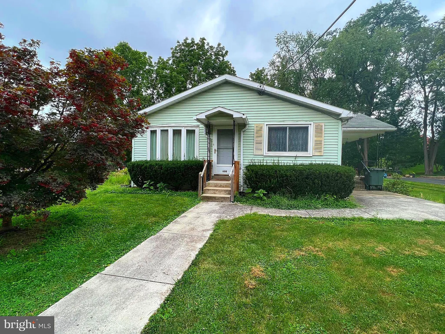 608 Upland St photo 1
