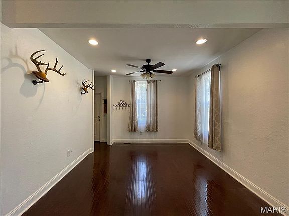 5th image of 7214 Saint Elmo Ave