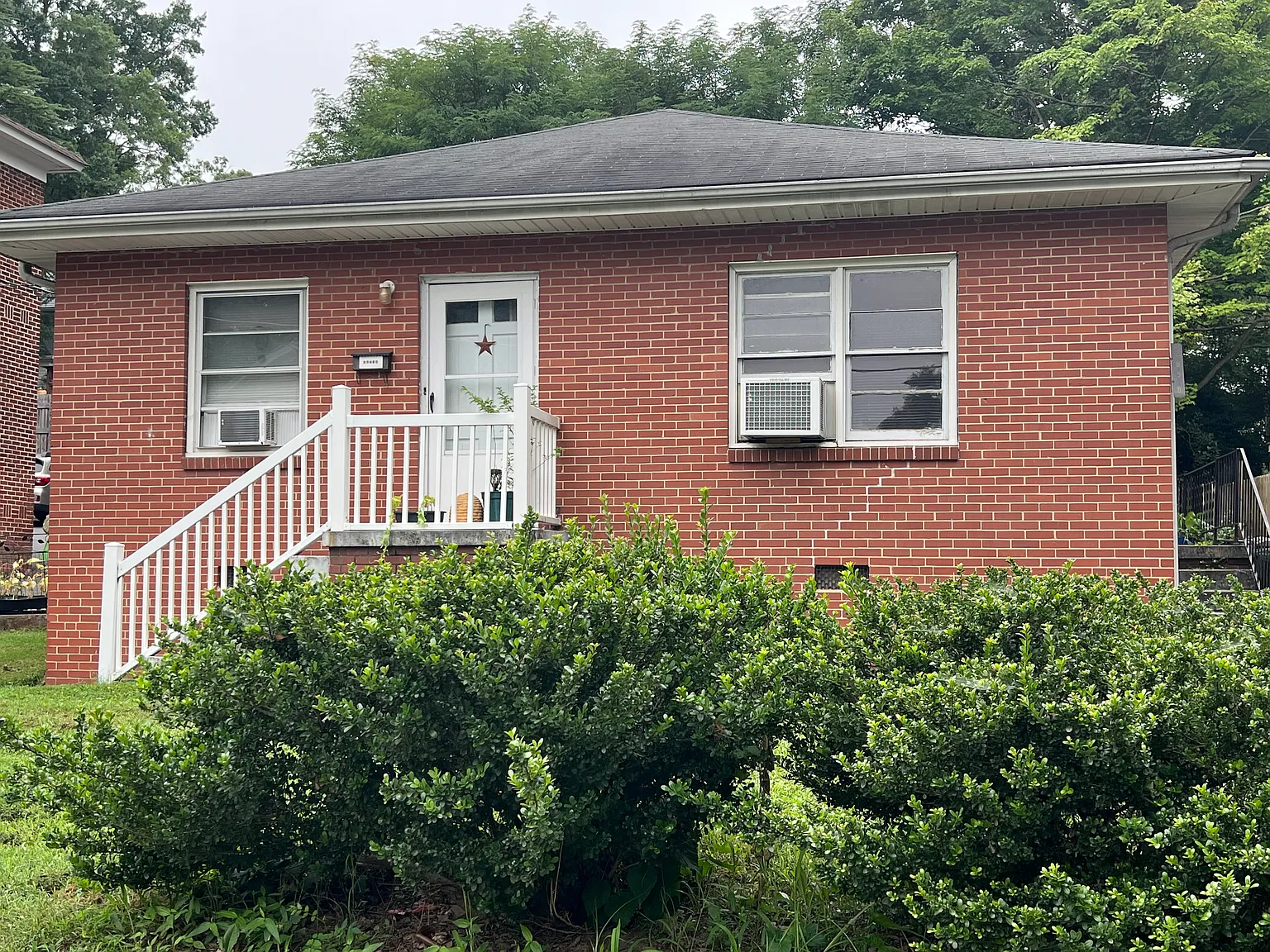 2 bed, 900 sqft, $1,150 — Photo 1