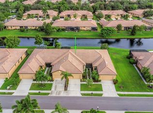 114 Shell Falls Dr, Apollo Beach, FL 33572