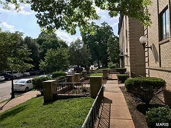 3rd image of 4355 Maryland Ave APT 428