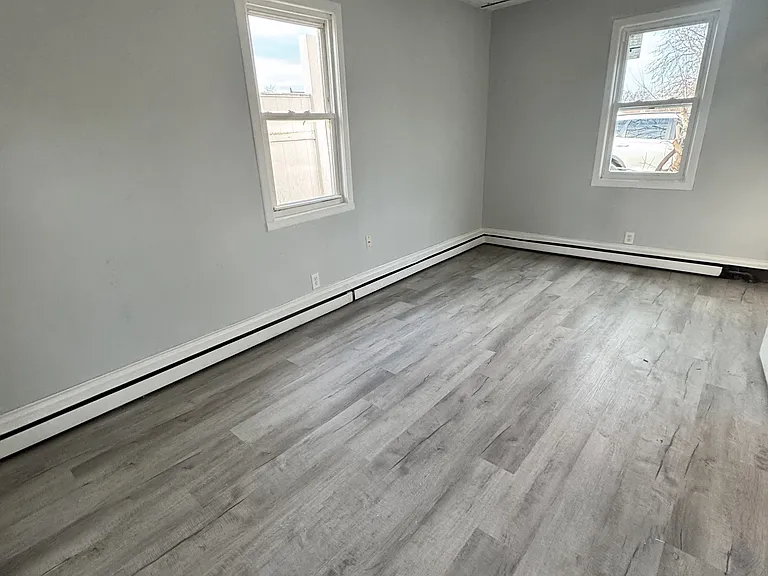 395 N Pennsylvania Ave — Photo 11
