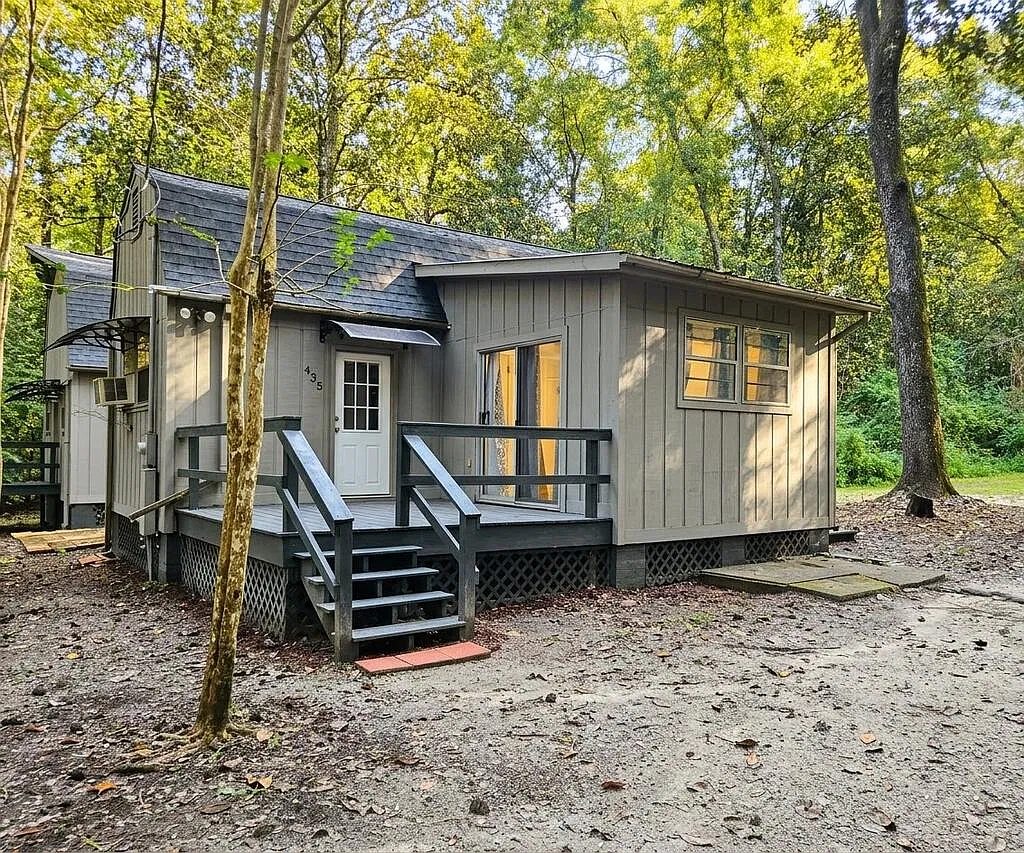 1 bed, 360 sqft, $775 — Photo 1