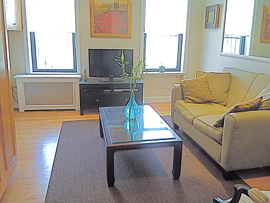 Rented by Nest Seekers International | media 7