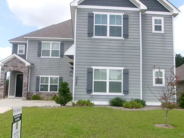 225 Puent Dr, Dothan, AL 36301