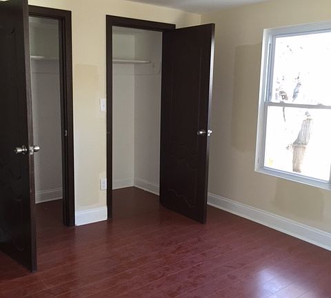 5th image of 257 S 1st Ave